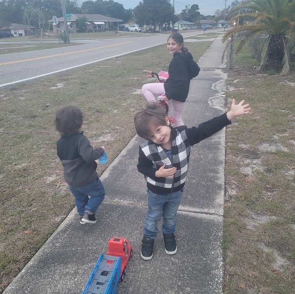 Meet your Posher, Tara - Picture 9 of 15